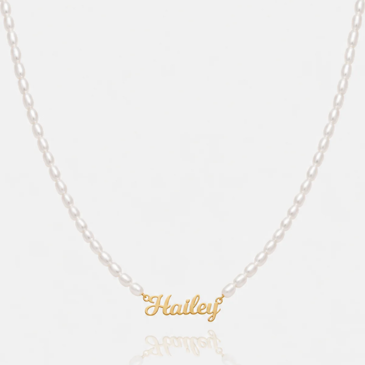 COLLIER AVEC PRÉNOM ET PERLES D'EAU DOUCE